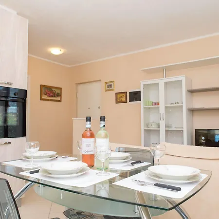 Palazzotto ستريزا