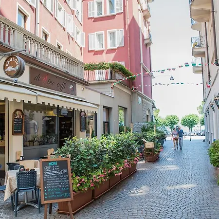 Palazzotto Στρέσα