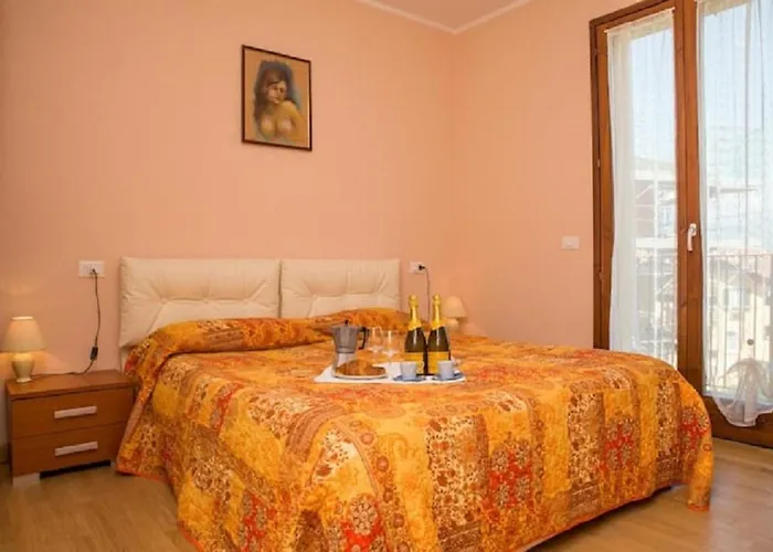 Palazzotto Στρέσα