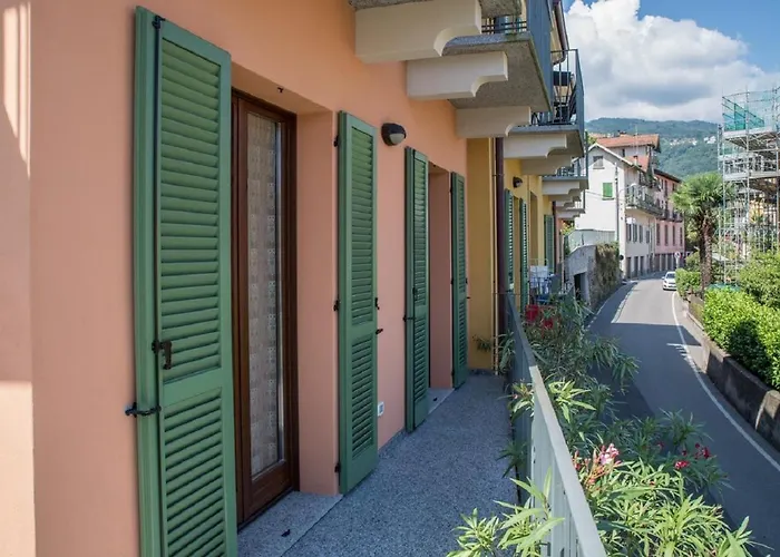 Palazzotto * Στρέσα